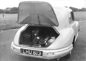 Bristol 401 (1950) - da geht mehr hinein als die beiden obligaten Golf-Bags
