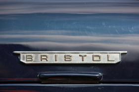 Bristol 411 (1973) - Bristol-Schriftzug am Heck