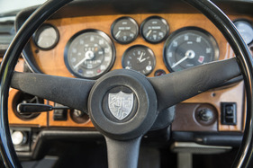 Bristol 411 (1973) - Bristol-Wappen auf der Lenkradnabe