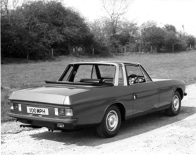 Bristol 412 (1976) - das Dach konnte abgenommen und im Kofferraum verstaut werden, der hintere Teil wurde abgeklappt