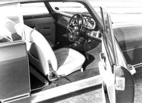 Bristol 412 (1976) - das noble Interieur