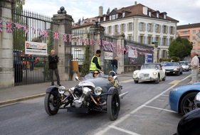 Britische Vielfalt - Morgan Three Wheeler, gefolgt von MG A und Jaguar XJS - Swiss Classic British Car Meeting in Morges 2015 Britische Vielfalt - Morgan Three Wheeler, gefolgt von MG A und Jaguar XJS - Swiss Classic British Car Meeting in Morges 2015