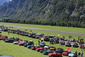 British Car Meeting (BCM) 2011 in Mollis - Impressionen - rund 1'500 Fahrzeuge kamen nach Mollis British Car Meeting (BCM) 2011 in Mollis - Impressionen - rund 1'500 Fahrzeuge kamen nach Mollis