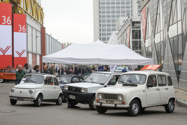 Whether it's a Porsche or a Panda, the selection at Auto e Moto d'Epoca is always diverse