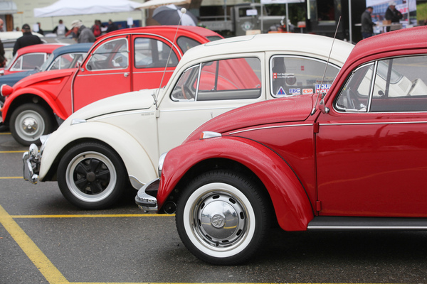 Brot-und-Butter von einst - VW Käfer und Citroën 2 CV - Albisgütli Classics - Cars & Bikes August 2021