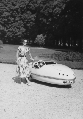 Brütsch Zwerg (1955) - In weiblicher Begleitung.