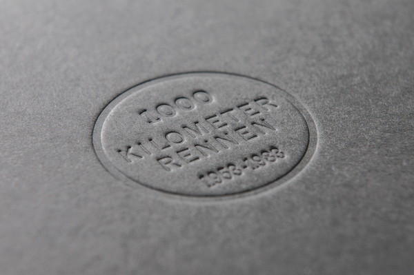 Bild Buch "1000 Kilometer Rennen 1953 - 1983" - Reliefprägung