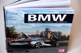 Fast 100 Jahre BMW, eine Marke und ihre Geschichte (Buchbesprechung)