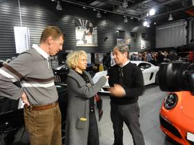 Buchpräsentation - Interview mit dem Rallye-Siegergespann - rechts Christian Geistdörfer, links Walter Röhrl Buchpräsentation - Interview mit dem Rallye-Siegergespann - rechts Christian Geistdörfer, links Walter Röhrl