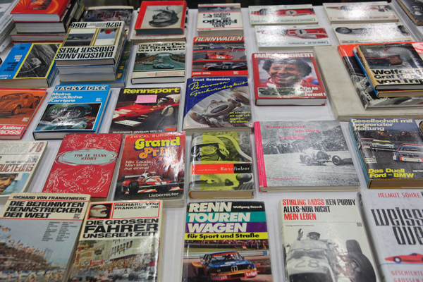 Bücher am Laufmeter - OTM Fribourg 2015