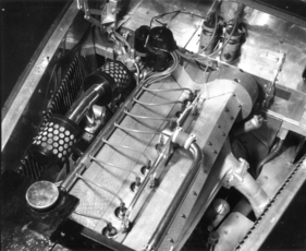 Bugatti 101 C (1952) - Blick in den Motorraum am Genfer Autosalon 1952