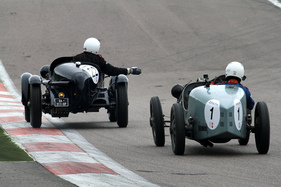 Bugatti 35 1925 am Grand Prix de l'Age d'Or 2016 in der Kategorie "Trophée Légende"