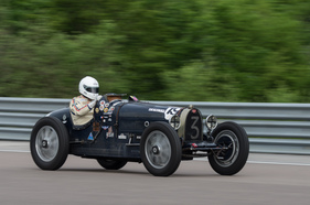 Bugatti 51 (1930) am Grand Prix de l'Age d'Or 2016 in der Kategorie "Trophée Légende"