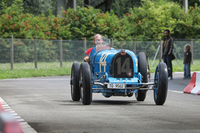 Bugatti 51 Grand Prix (1931) - auf der Rundstrecke der "autobau erlebniswelt" Bugatti 51 Grand Prix (1931) - auf der Rundstrecke der "autobau erlebniswelt"