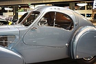 Bugatti 57 SC Atlantic (1936) – Tür mit nierenförmigem Fenster