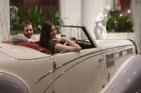 Bugatti 57C Gangloff (1939) - Eleganz und Leichtigkeit (Techno Classica 2013)