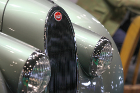 Bugatti 73 (1947) - bis ins Detail wie ein Neuwagen - Rétromobile Paris 2022