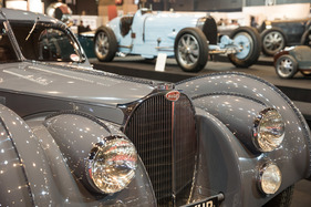 Bild Bugatti Atalanta Coupé (1934) - als Teil der Lukas Hüni Ausstellung Bugatti vs Bentley - Rétromobile Paris 2017