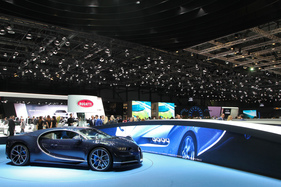 Bugatti Chiron (2017) - nicht mehr ganz neu, aber immer noch ziemlich schnell - Genfer Autosalon 2017