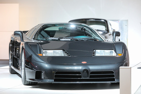 Bugatti EB 110 (1994) - auf dem Stand von Lutziger Classic Cars - Auto Zürich 2022 (1994)