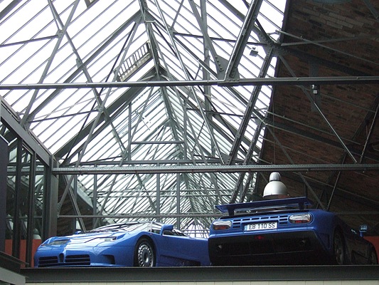 Bugatti EB 110 (1996) - im Meilenwerk Berlin im Jahr 2010 aufgenommen