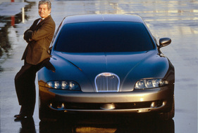 Bugatti EB 112 (1993) - Giugiaro und sein Werk