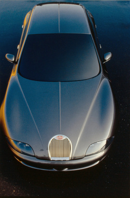 Bugatti EB 112 (1993) - der Mittelsteg erinnerte an historische Bugatti-Modelle Bugatti EB 112 (1993) - der Mittelsteg erinnerte an historische Bugatti-Modelle