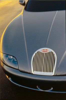 Bugatti EB 112 (1993) - mit hufeisenförmigem Kühlergrill wie einst