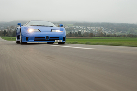 Bugatti EB110 GT (1994) – Kurze Überholmanöver versüssen die Fahrt