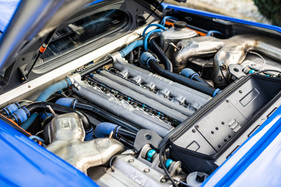 Bugatti EB110 GT (1996) - als Lot 265 angeboten an der Bonhams Les Grandes Marques du Monde au Grand Palais Paris Versteigerung am 3. Februar 2022