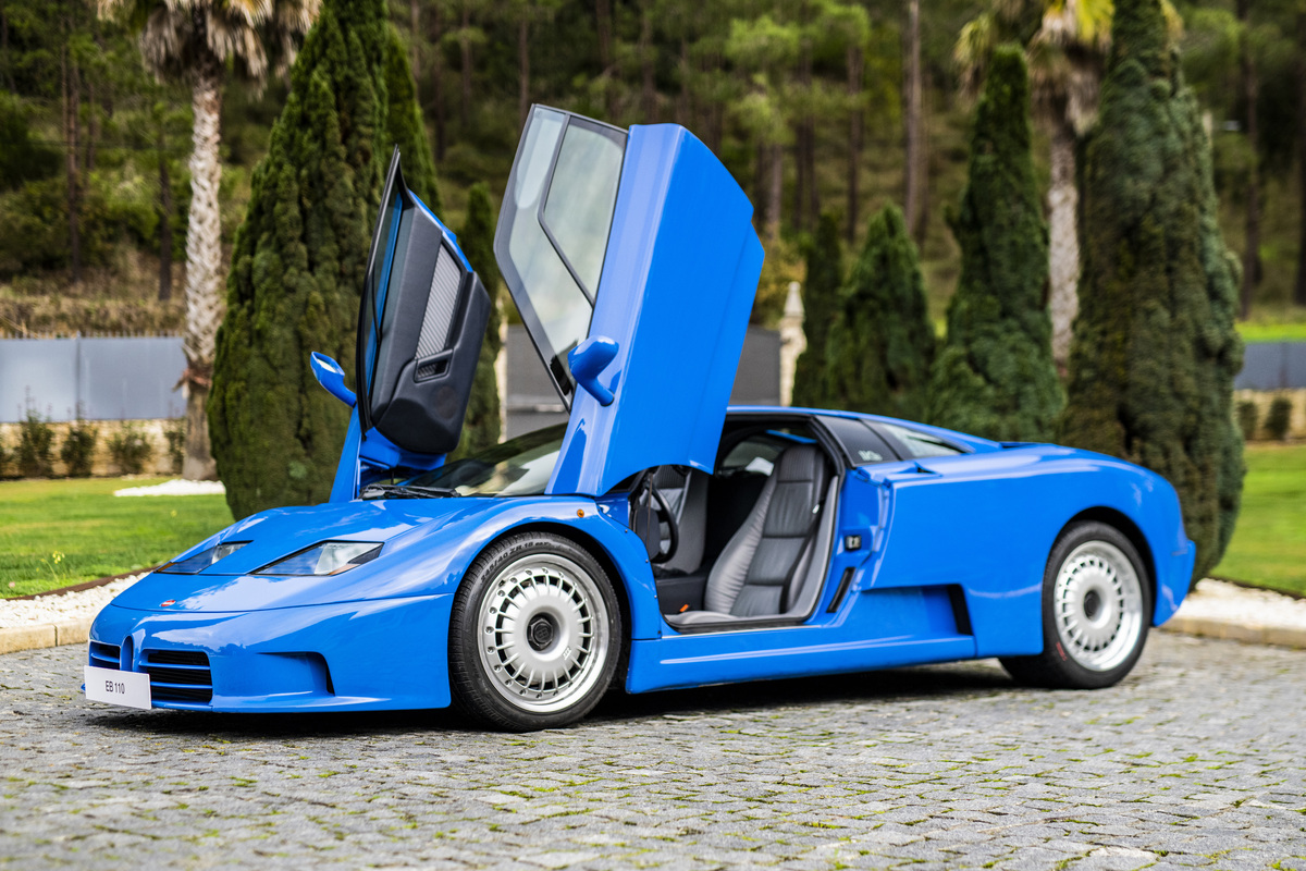 Bugatti EB110 GT (1996) - als Lot 265 angeboten an der Bonhams Les Grandes Marques du Monde au Grand Palais Paris Versteigerung am 3. Februar 2022