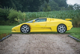 Bugatti EB110 Super Sport (1995) - als Lot 171 an der RM/Sotheby's Versteigerung in London am 7. September 2015