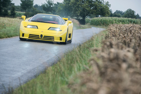 Bugatti EB110 Super Sport (1995) - als Lot 171 an der RM/Sotheby's Versteigerung in London am 7. September 2015