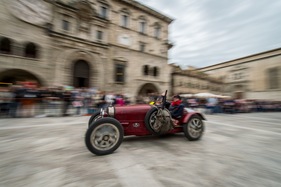 Bugatti T 37A Grand Prix (1927) - an der Mille Miglia 2014