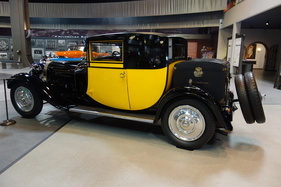 Bugatti T 44 (1929) - Mullin Museum