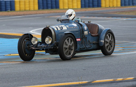 Bugatti T 51 (1930) - im Plateau 1 (1923-1939) an der Le Mans Classic 2012