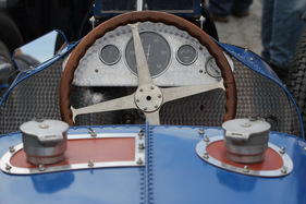 Bugatti T 54/50B (1936) - im Feld der Vorkriegsrennwagen am GP Mutschellen 2012
