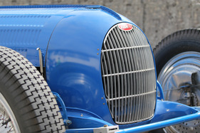 Bugatti T 54/50B (1936) - im Feld der Vorkriegsrennwagen am GP Mutschellen 2012