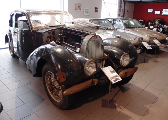 Bugatti T 57 Berline (Serie 3, 1938) aus der sog. "Schlumpf Reserve Sammlung")