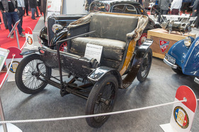 Bugatti T56 Electric (1931) - Daniel Reinhard - Rétromobile Paris 2020