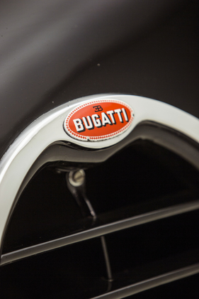 Bugatti Typ 101C Antem Coupé (1954) - Bugatti-Zeichen auf dem Kühlergrill