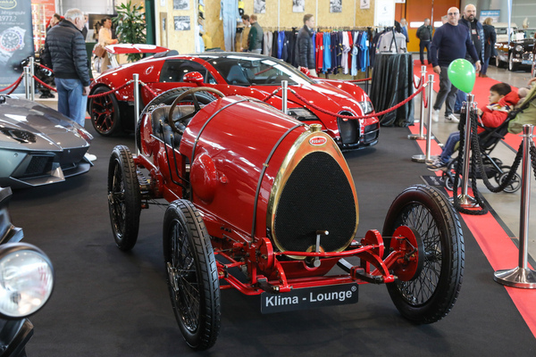 Bild Bugatti Typ 13 (1914) - eines der ältesten Autos auf der Messe, gezeigt von Klima-Lounge - 24. Retro Classics 2025