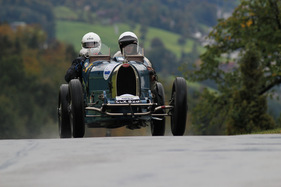 Bugatti Typ 37 A (1926) am Michaelskreuzrennen 2011 (Startnummer 204)