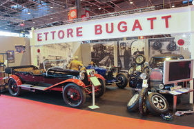 Bugatti Typ 38 Tourer (1930) - mit starkem Achtzylindermotor - Rétromobile 2015