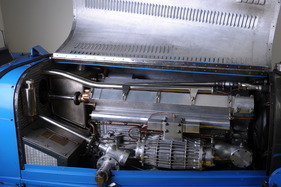 Bugatti Typ 54 (1931) - Reihen-Achtzylindermotor mit Kompressor