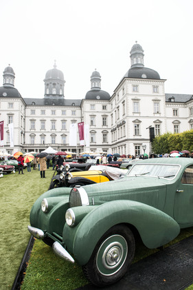 Bugatti Typ 57 C Vanooren (1939) - am Concours d'Elégance Schloss Bensberg Classics am 8. September 2013 - B6
