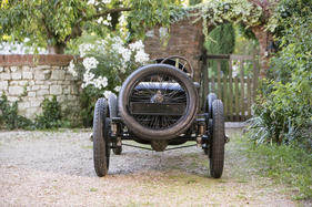 Bugatti Type 29/30 "Réservoir Ovale Course" (1922) - als Lot 052 an der Bonhams Quail Lodge Auction am 14. August 2015