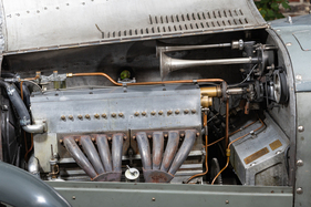 Bugatti Type 43A Roadster 'Sport Luxe' (1933) - Lot 10 an den Gooding & Co London Versteigerungen 2024
