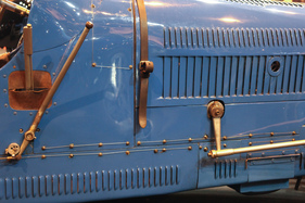 Bugatti Type 51 Grand Prix (1931) - Chassis 51127 auf dem Stand von Lukas Hüni - Rétromobile 2015