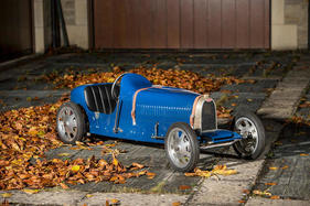 Bugatti 'Type 52' Replica Child's Car (2002) - als Lot 100 an der Bond Street Versteigerung von Bonhams am 2. Dezember 2017